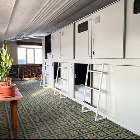 Capsule Hotel Technocave Biszkek Zewnętrze zdjęcie