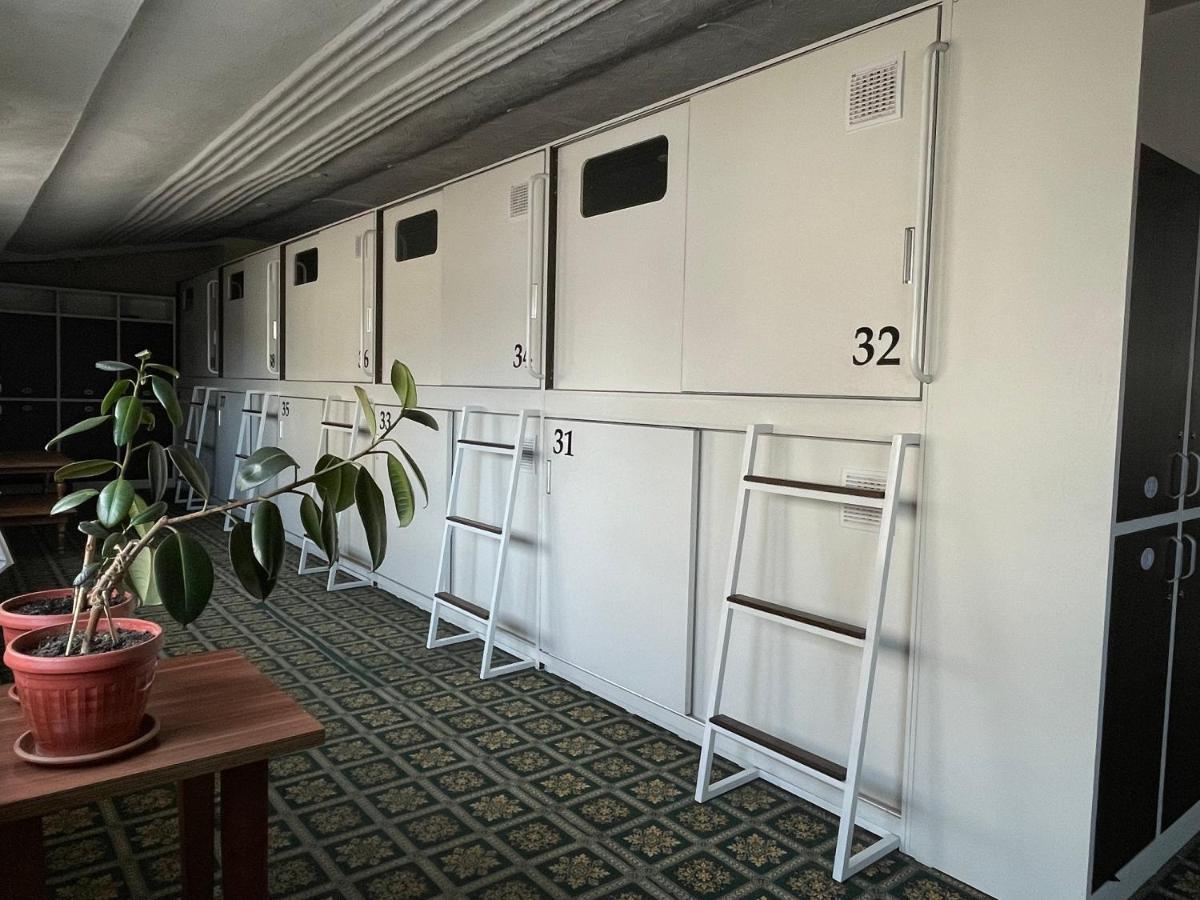 Capsule Hotel Technocave Biszkek Zewnętrze zdjęcie