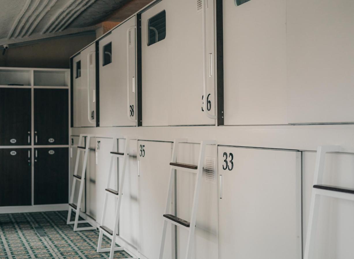 Capsule Hotel Technocave Biszkek Zewnętrze zdjęcie