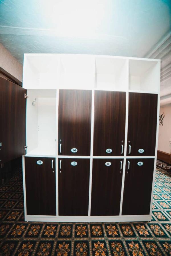 Capsule Hotel Technocave Biszkek Zewnętrze zdjęcie