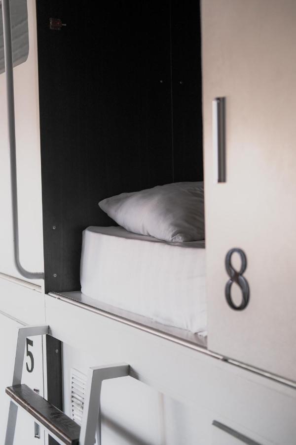 Capsule Hotel Technocave Biszkek Zewnętrze zdjęcie