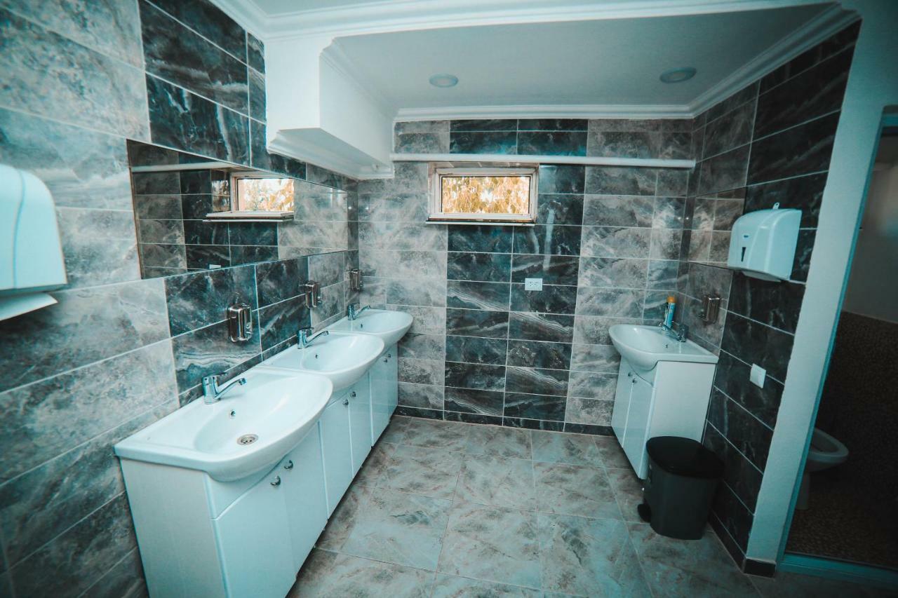 Capsule Hotel Technocave Biszkek Zewnętrze zdjęcie