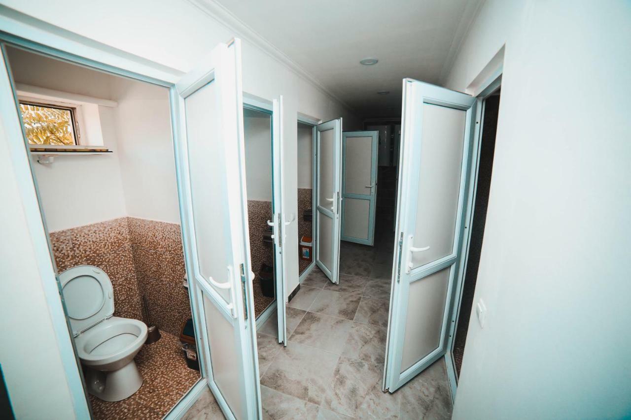 Capsule Hotel Technocave Biszkek Zewnętrze zdjęcie