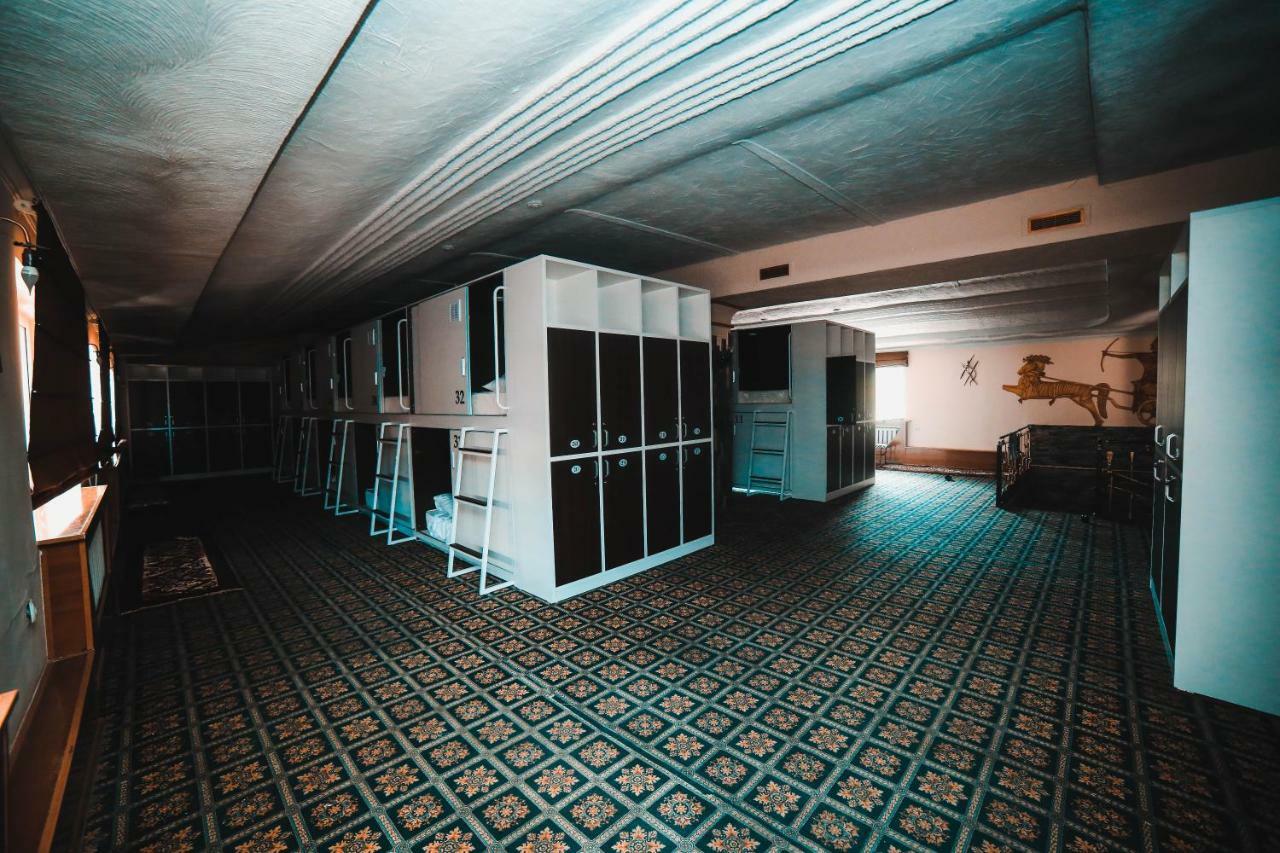 Capsule Hotel Technocave Biszkek Zewnętrze zdjęcie