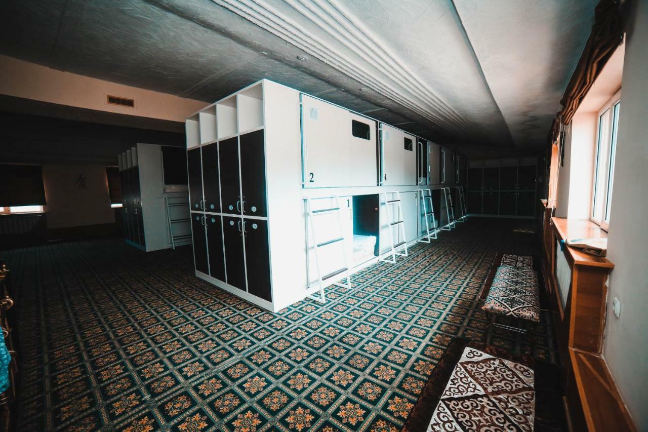 Capsule Hotel Technocave Biszkek Zewnętrze zdjęcie